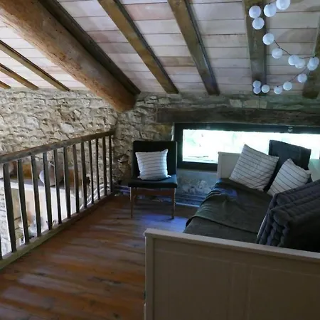Holiday home Grosszuegiges Mit Pool - Provence By Interhome *
